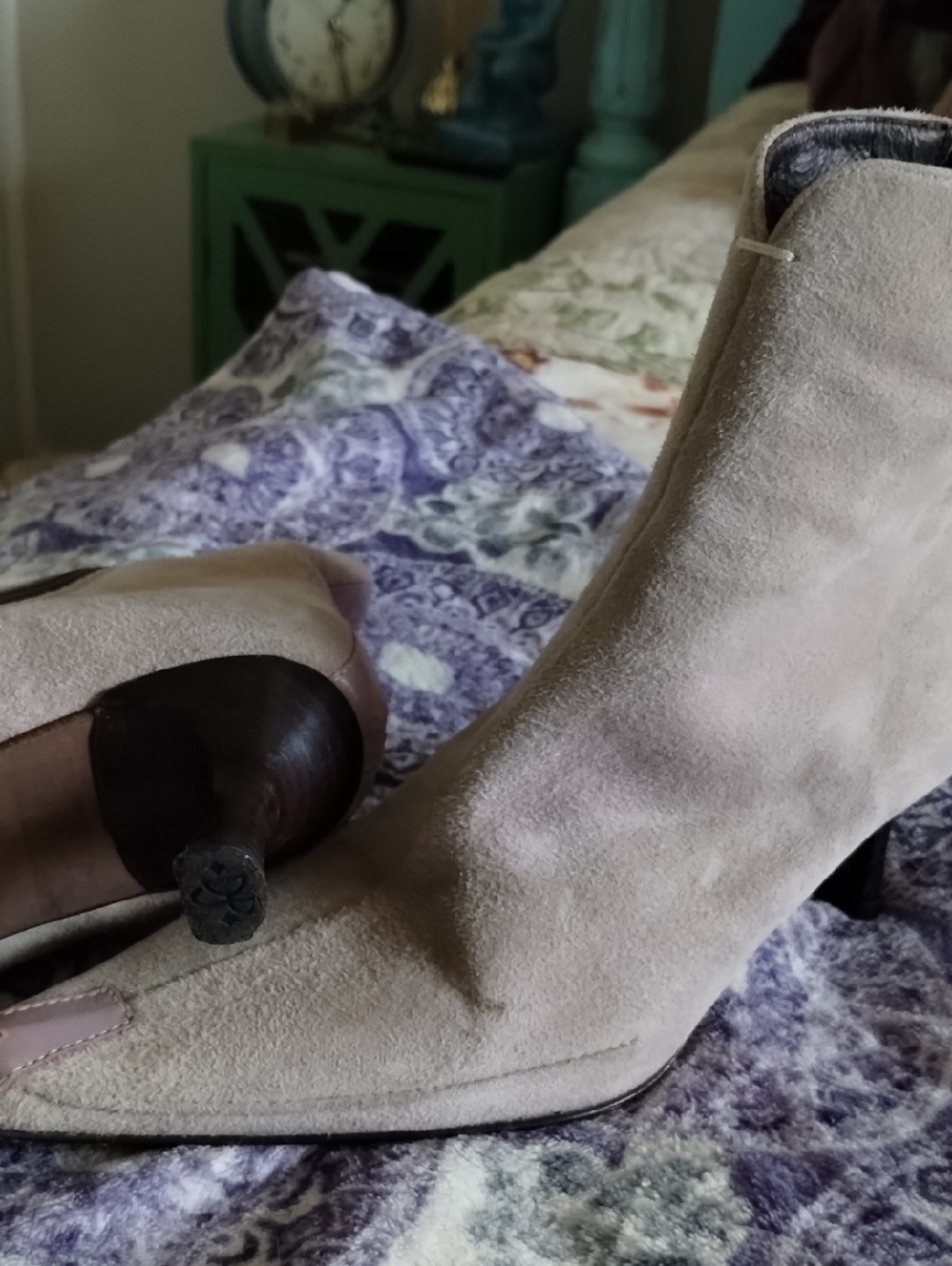 Donald J. Pliner Blush Pink Suede Ankle Booties 6.5 (But Fit Like 7.5)
